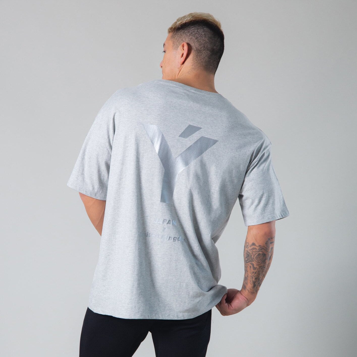 New Round Neck Cotton Men's Short-Sleeved Summer Fitness T-Shirt Fashionable Back Print Short-Tees Solid-Color Half-Sleeved Top